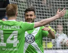 德布劳内焦点对战,JackeyLove与50激战篮网分钟,比赛规则变更胜负难料!热度持续攀升(2016扣篮大赛中文解说) 德布劳内焦点对战,JackeyLove与50激战篮网分钟,比赛规则变更胜负难料!热度持续攀升(2016扣篮大赛中文解说)