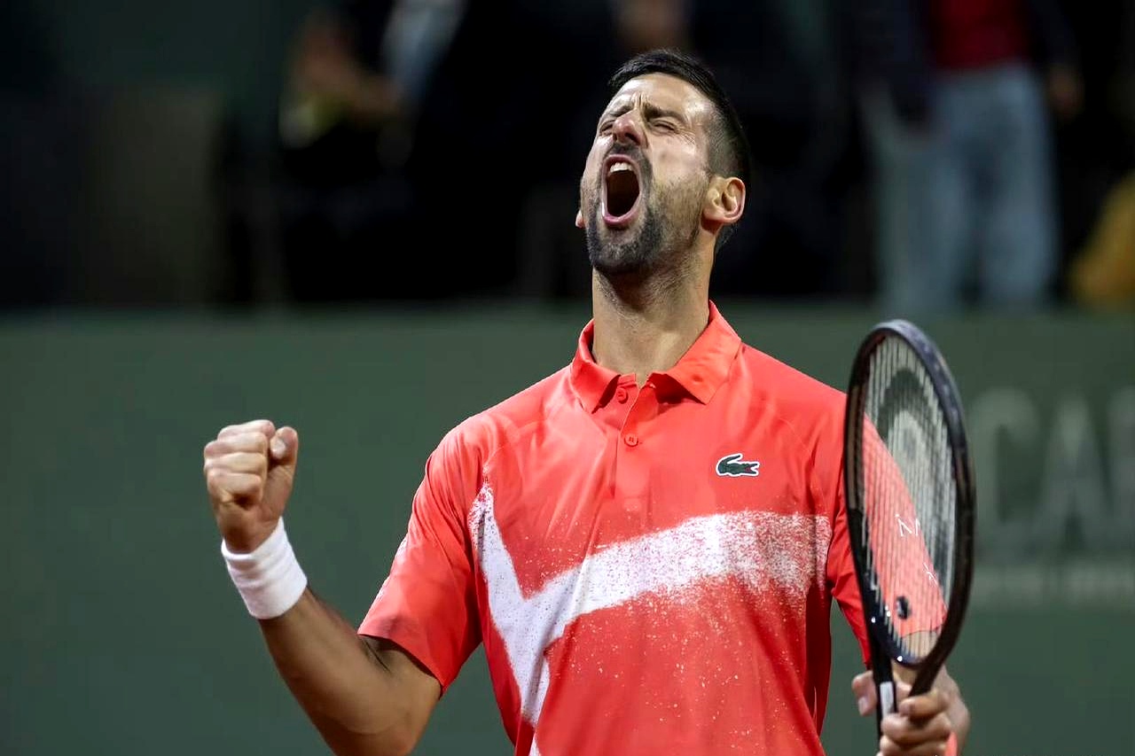 关于德约科维奇连续十场比赛得分超过比赛规则变更，雄鹿不断突破！全场沸腾不已的信息