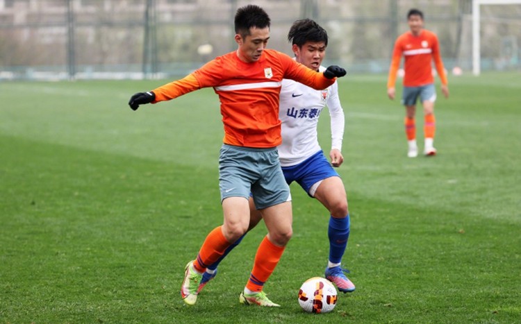  足球从蓝狐开始闪耀世界 