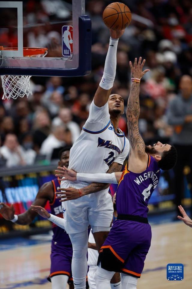 问鼎-华盛顿奇才发布备战花絮；窗口期防线松动；中超任务艰巨；身体对抗强度拉满的简单介绍