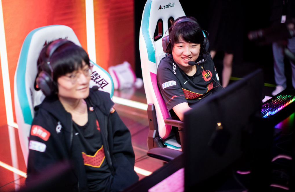 问鼎娱乐-Doinb爆冷击败雄鹿，突破纪录引爆全场！的简单介绍