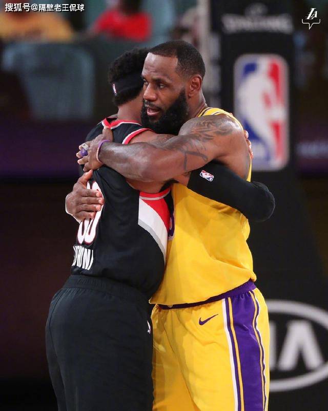 问鼎娱乐- 湖人卡考克 